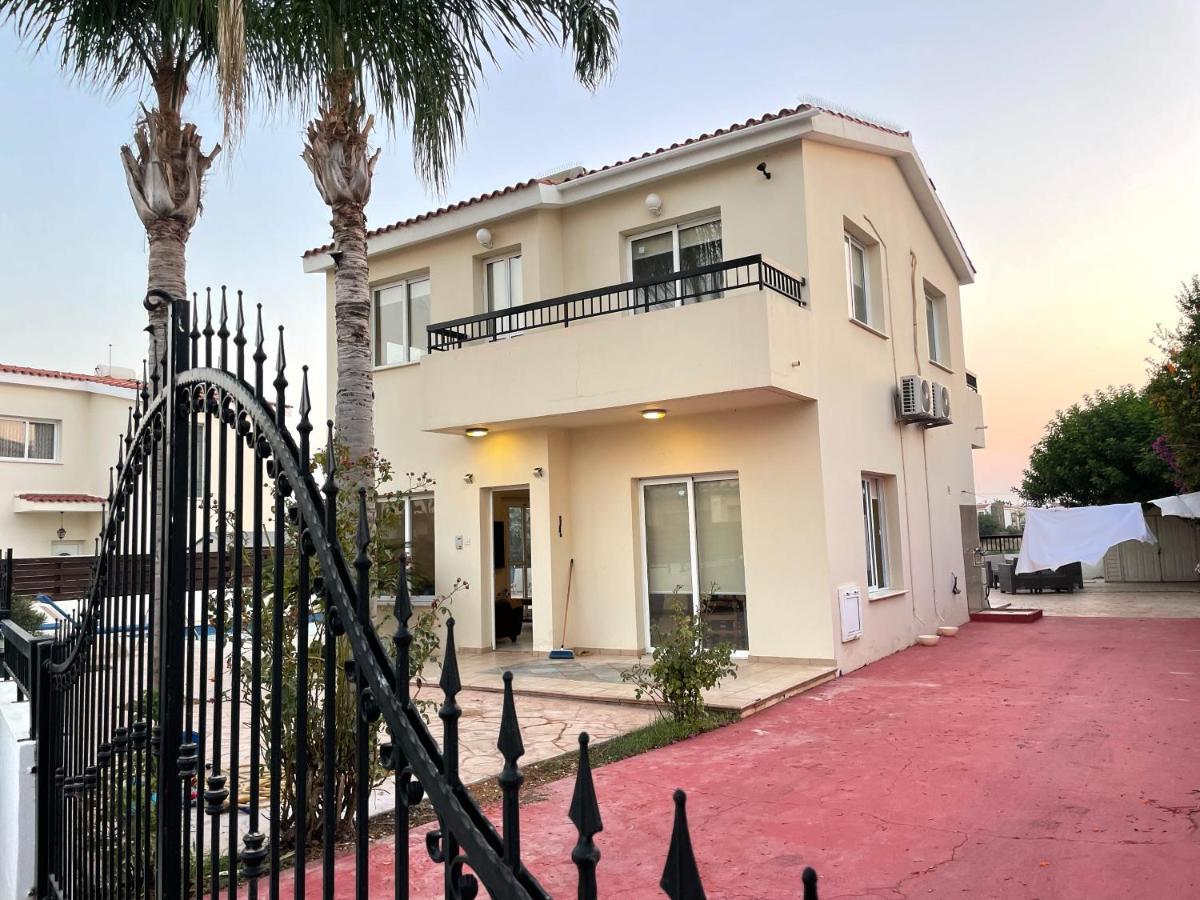 Sunset Pearl Holiday Villa Ayia Napa Exterior photo